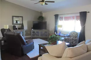 11228 SW 138th Pl, Dunnellon, FL 34432 - Photo 6