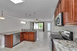 2210 NE 38th Ter, Ocala, FL 34470 - Photo 4