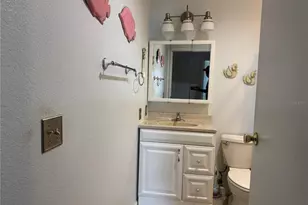 1605 Cherry Hill Rd, Lady Lake, FL 32159 - Photo 10