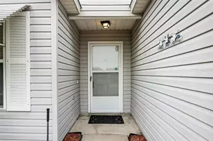 523 San Pedro Dr, The Villages, FL 32159 - Photo 4