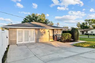 5681 SE 21st Ln, Ocala, FL 34480 - Photo 4