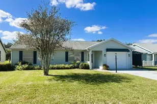 528 Valencia Pl, Lady Lake, FL 32159 - Photo 1