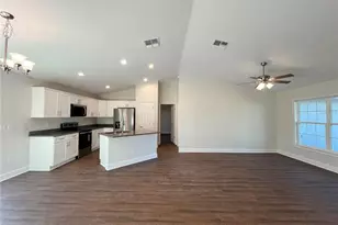 13869 SE 41st Ct, Summerfield, FL 34491 - Photo 4