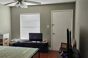 2442 NE 7th St, Ocala, FL 34470 - Photo 12