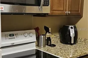 2442 NE 7th St, Ocala, FL 34470 - Photo 8