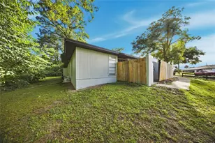 5305 SE 28th Ln, Ocala, FL 34480 - Photo 4