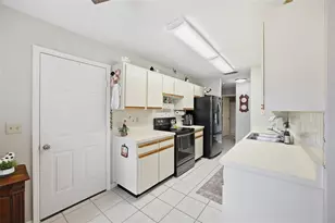 2425 SW 20th Ct, Ocala, FL 34471 - Photo 12