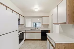 61 S Heron Creek Loop, Inverness, FL 34450 - Photo 10