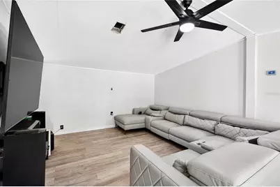 6766 NE 1st Place, Ocala, FL 34470 - Photo 4