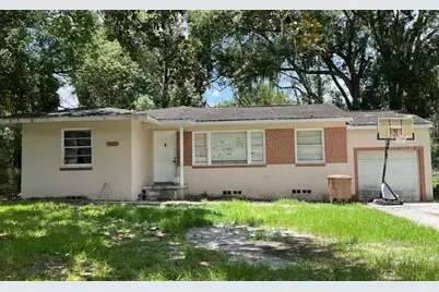 1138 NE 9th Street, Ocala, FL 34470 - Photo 1