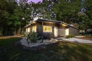 2840 NE 10th Dr, Gainesville, FL 32609 - Photo 2