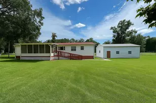 141 SE Maid Marion Ln, High Springs, FL 32643 - Photo 2