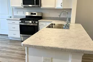 618 Nielsen Pl, The Villages, FL 32163 - Photo 10