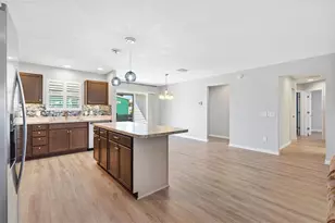 706 Jason Dr, Lady Lake, FL 32159 - Photo 10