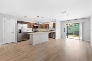 706 Jason Dr, Lady Lake, FL 32159 - Photo 8