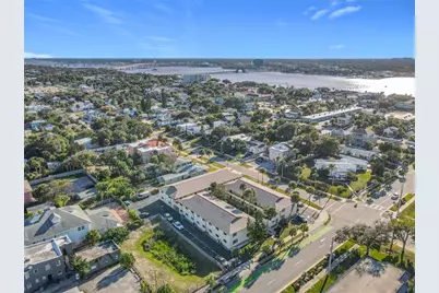 400 Oakridge Boulevard #21, Daytona Beach, FL 32118 - Photo 2