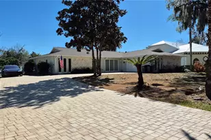 571 NW 14th Pl, Crystal River, FL 34428 - Photo 2