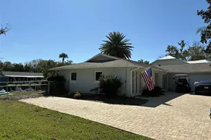 571 NW 14th Pl, Crystal River, FL 34428 - Photo 2