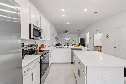 17475 Opal Sand Drive #207, Venice, FL 34293 - Photo 6