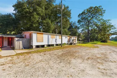 2451 SE Highway 41, Morriston, FL 32668 - Photo 8