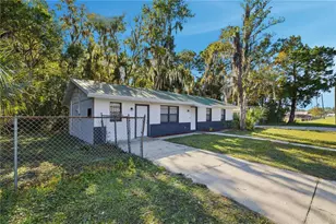 1915 Bronson St, Palatka, FL 32177 - Photo 2
