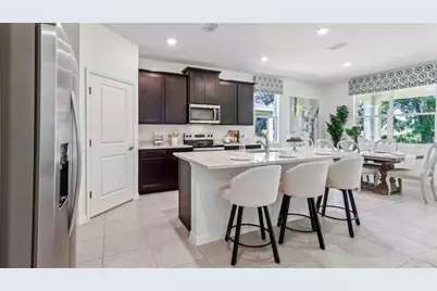 8775 Pinecrest Trail, Wildwood, FL 34785 - Photo 4