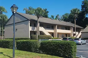 2433 NE 7th St, Ocala, FL 34470 - Photo 1