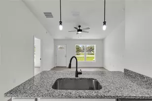 870 NW 69th St, Ocala, FL 34475 - Photo 10