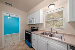 2810 SE Lake Weir Ave, Ocala, FL 34471 - Photo 32