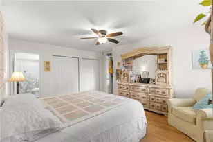 586 Fairways Cir, Ocala, FL 34472 - Photo 8