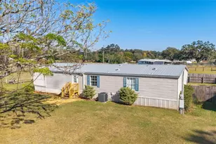 1551 SE 160th St, Summerfield, FL 34491 - Photo 2