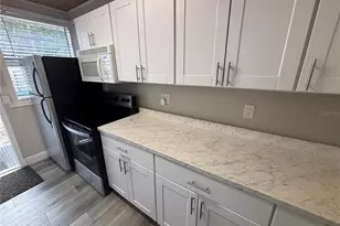 237 NE 11th Ave, Ocala, FL 34470 - Photo 6