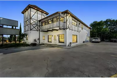 3601 E Busch Boulevard, Tampa, FL 33612 - Photo 1