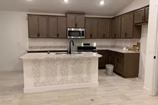 2137 W Say Dr, Dunnellon, FL 34434 - Photo 2