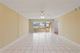 6999 W Country Club Dr N, Sarasota, FL 34243 - Photo 2