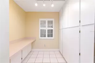 6999 W Country Club Dr N, Sarasota, FL 34243 - Photo 8