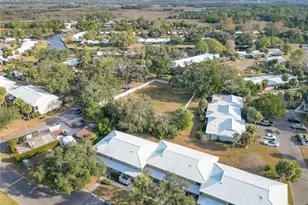 11603 W Bayshore Dr, Crystal River, FL 34429 - Photo 6