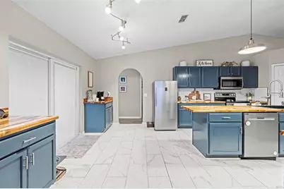 880 W Rum Place, Dunnellon, FL 34434 - Photo 20