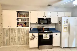 521 S Jefferson St, Beverly Hills, FL 34465 - Photo 16