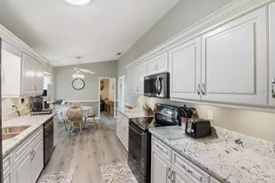 11263 SW 138th Ln, Dunnellon, FL 34432 - Photo 8