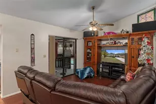 8095 Philatelic Dr, Spring Hill, FL 34606 - Photo 20