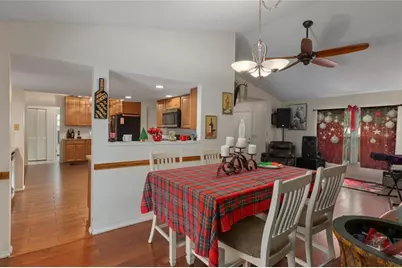 8095 Philatelic Drive, Spring Hill, FL 34606 - Photo 12