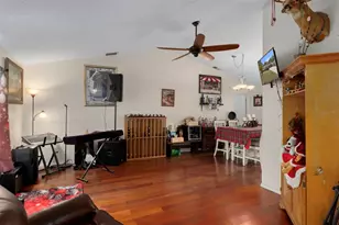 8095 Philatelic Dr, Spring Hill, FL 34606 - Photo 8