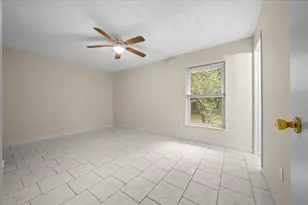 3171 Shallowford St, Deltona, FL 32738 - Photo 16