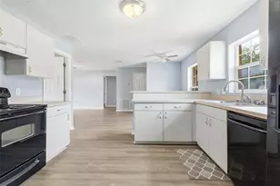 14165 SE 35th Ct, Summerfield, FL 34491 - Photo 16