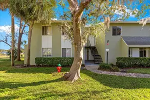 584 Fairways Cir, Ocala, FL 34472 - Photo 1