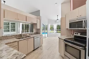1852 W Ivorywood Dr, Beverly Hills, FL 34465 - Photo 16