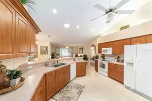 13766 SE 89th Ave, Summerfield, FL 34491 - Photo 32