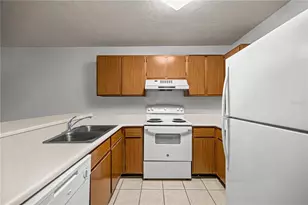 111 SE 16th Ave, Gainesville, FL 32601 - Photo 6