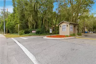 105 SE 16th Ave, Gainesville, FL 32601 - Photo 2